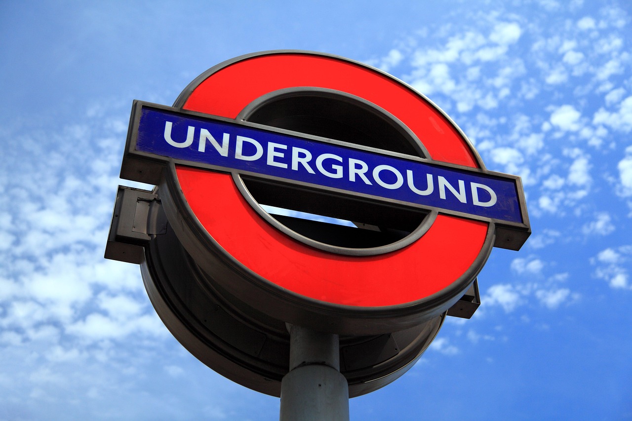 Navigating public transport in the UK – London Underground